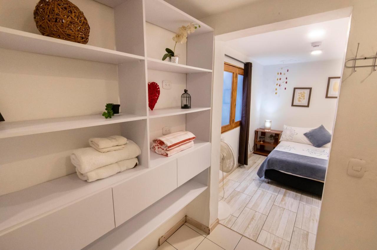 Adn Algo De Nosotros - Malaika Hostel เมเดยิน ภายนอก รูปภาพ